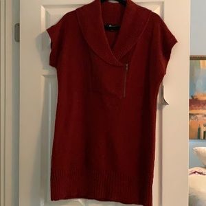 Red Over leggings sweater